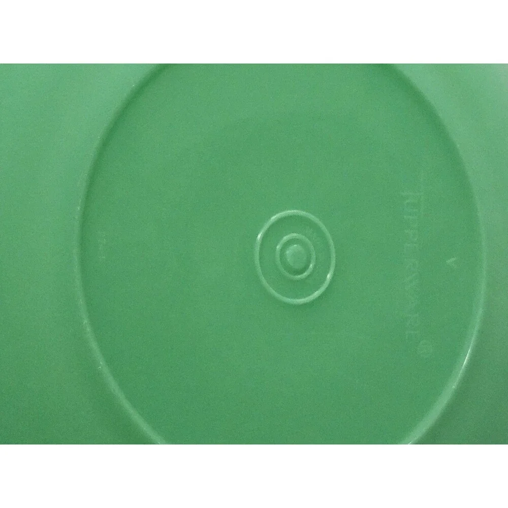 Tupperware Large 26 Cup Fix N Mix Bowl #274-9 & Lid - Jadite Green